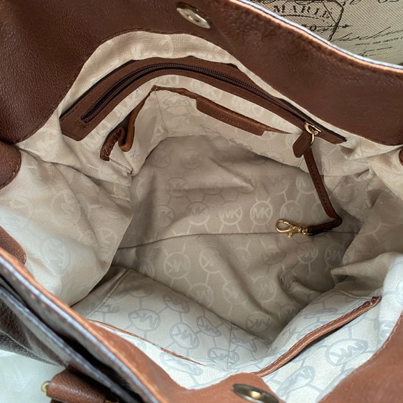 👜 AUTHENTIC Michael Kors Hamilton leather Satchel Shoulder Lock Key Clochette - Picture 9 of 14